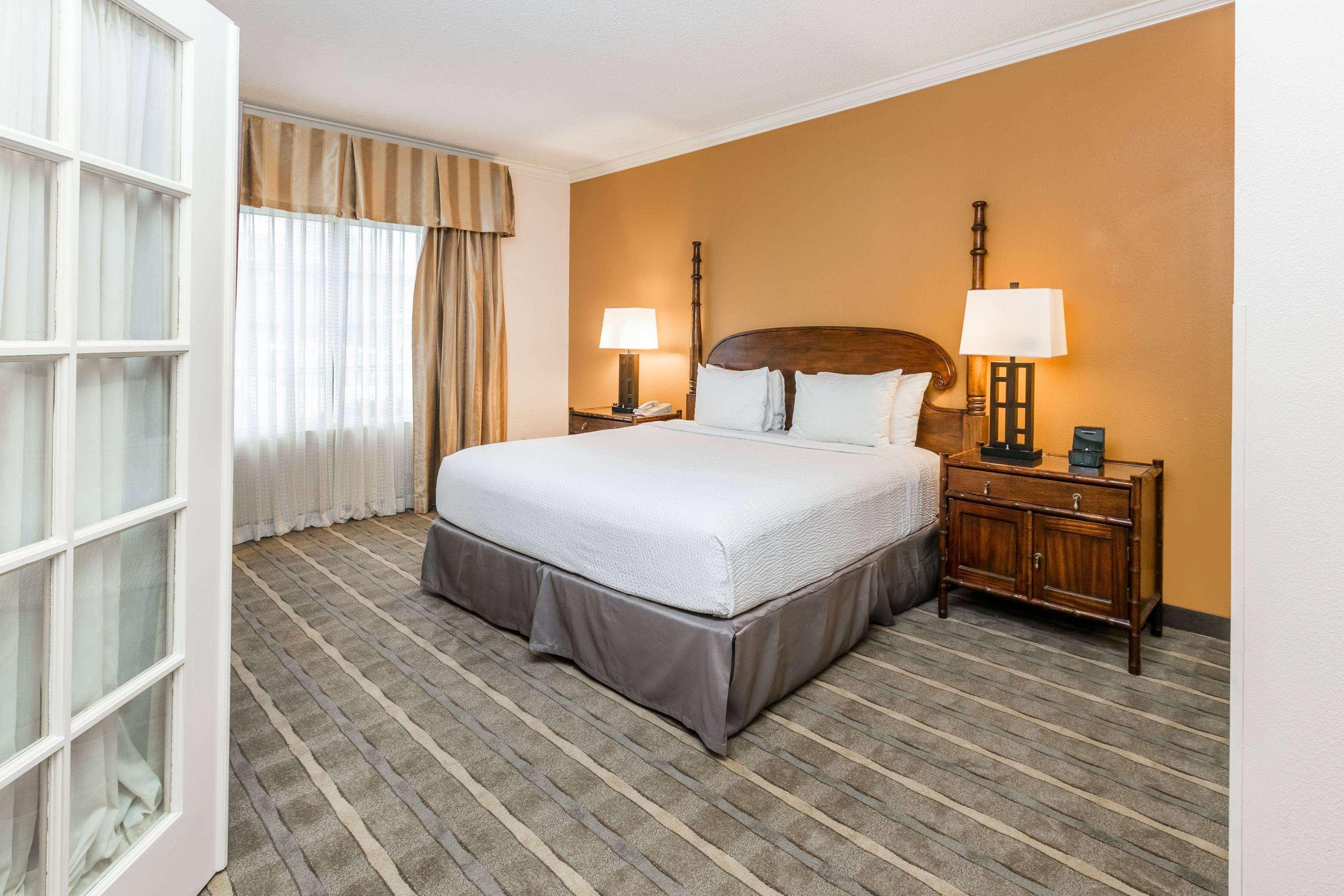Richmond Inn And Suites Baton Rouge College Drive ภายนอก รูปภาพ